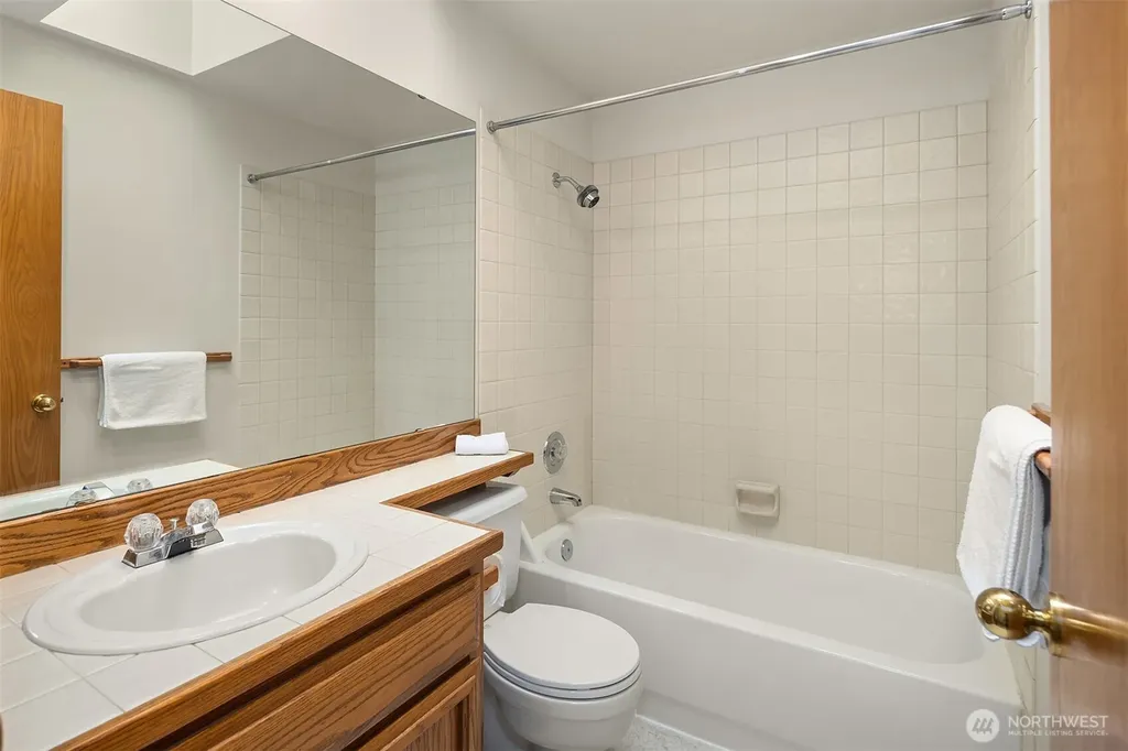22606 96th Avenue W Edmonds WA 98020