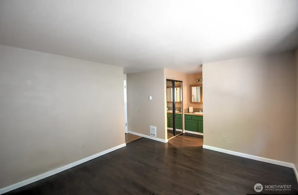 571 Malibu Drive SE Lacey WA 98503