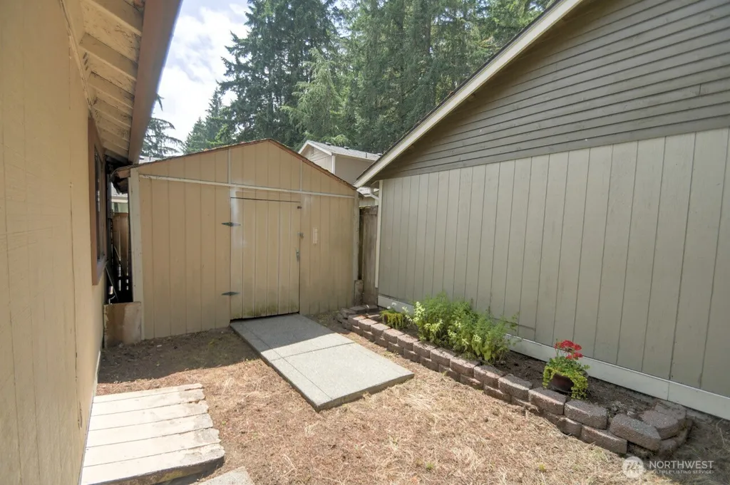 571 Malibu Drive SE Lacey WA 98503