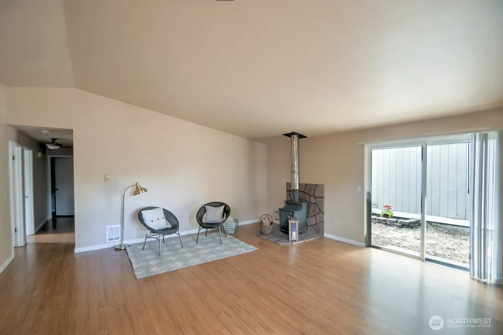 571 Malibu Drive SE Lacey WA 98503