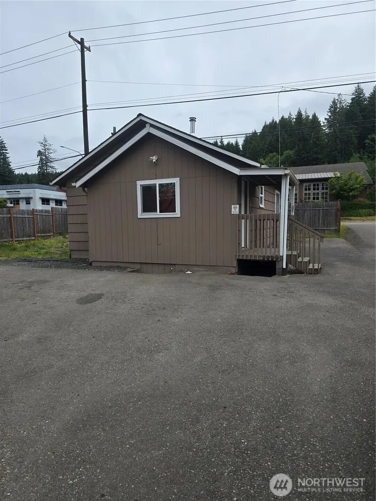 23371 E State Route 3 Belfair WA 98528