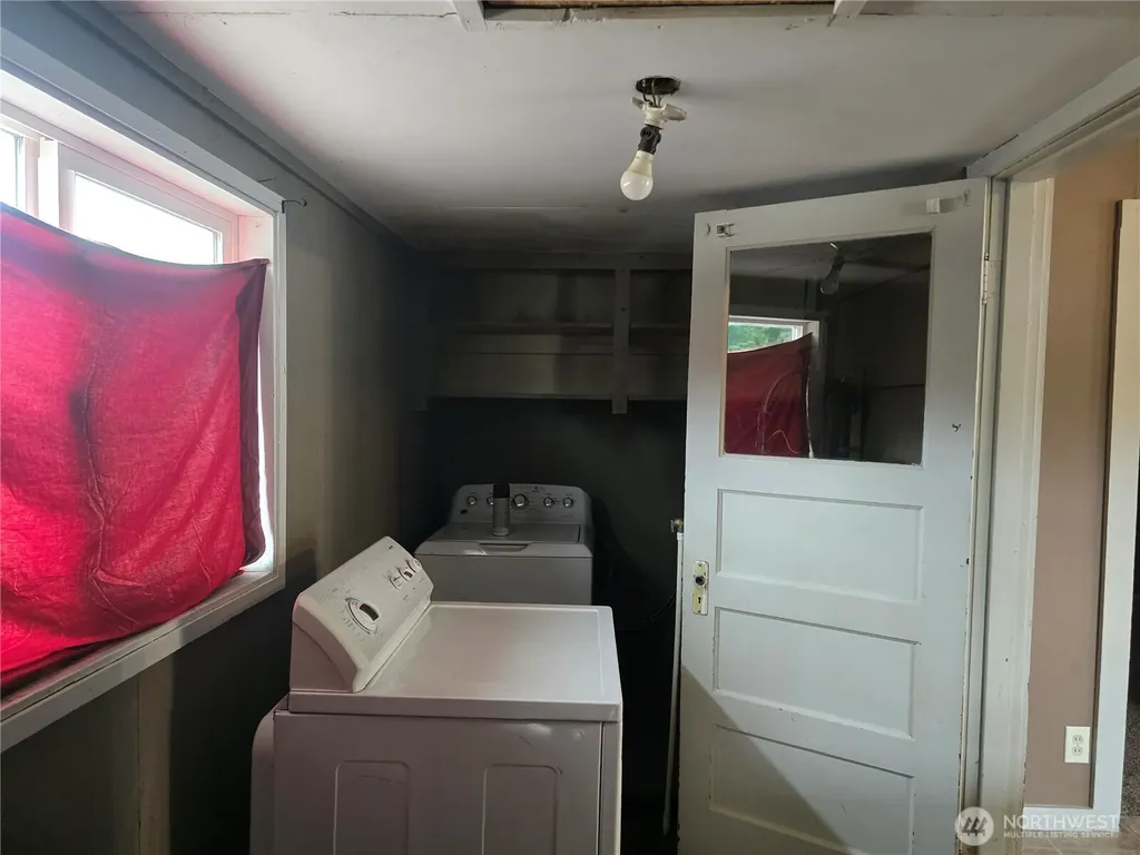 23371 E State Route 3 Belfair WA 98528