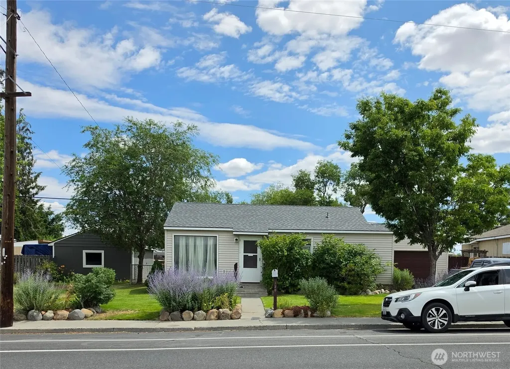 130 D Street NE Ephrata WA 98823