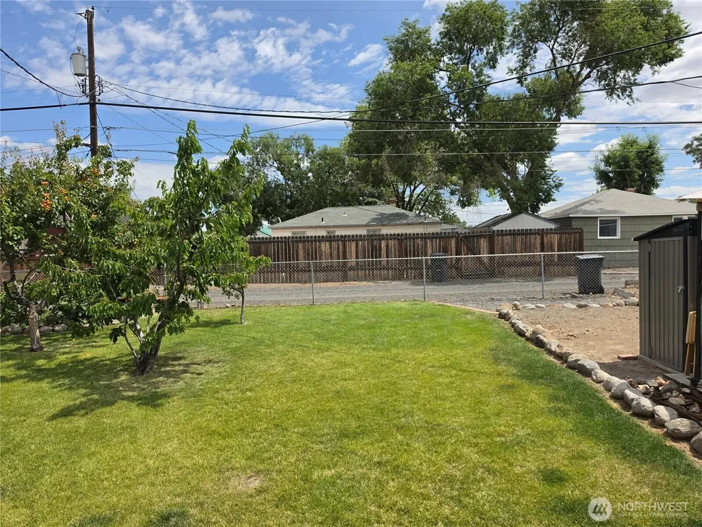 130 D Street NE Ephrata WA 98823