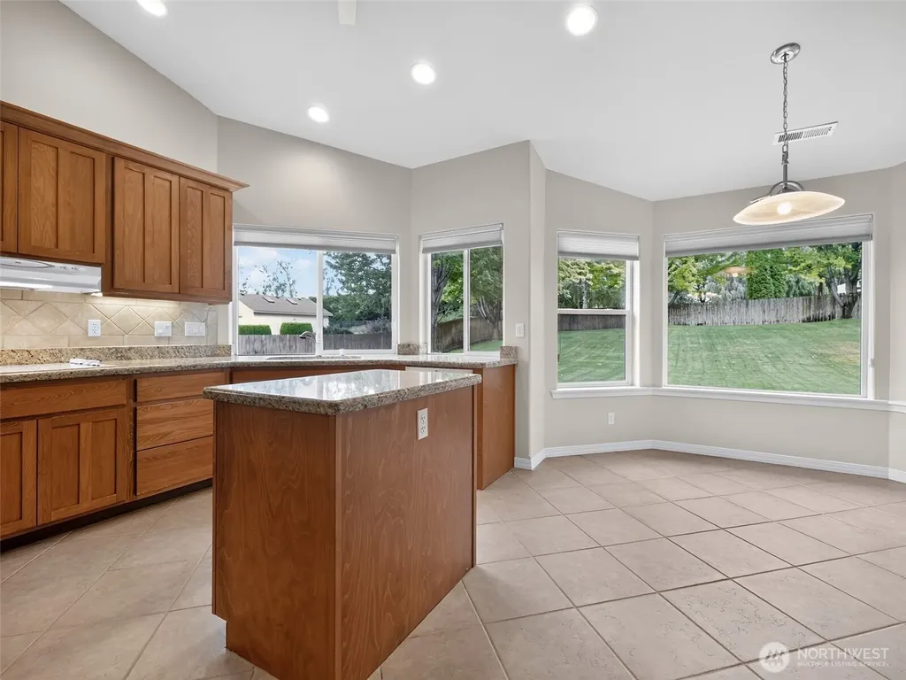 361 Rachel Road Kennewick WA 99338