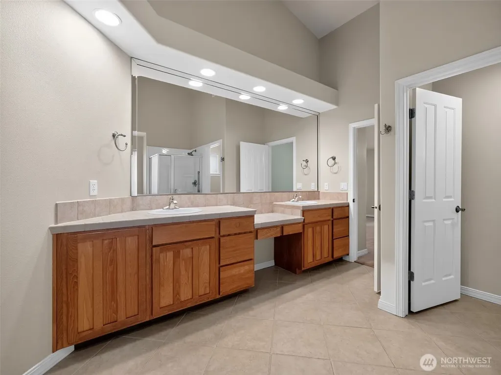 361 Rachel Road Kennewick WA 99338