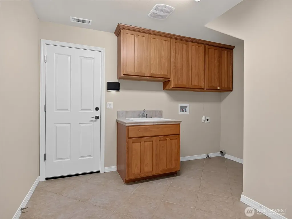 361 Rachel Road Kennewick WA 99338