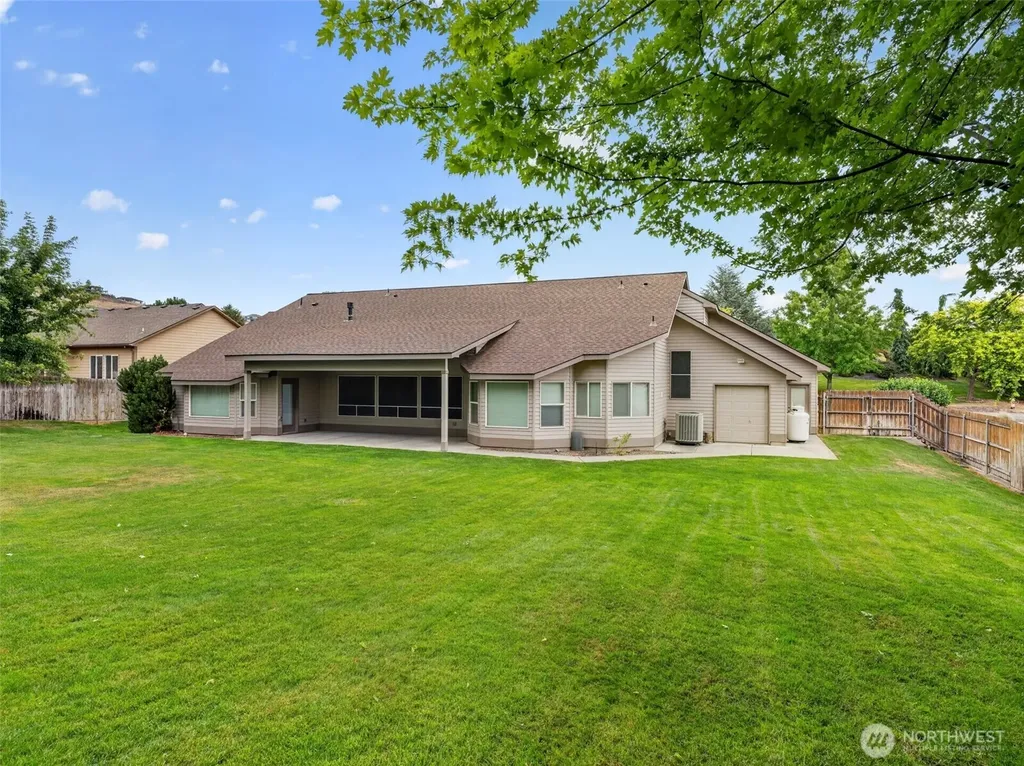 361 Rachel Road Kennewick WA 99338