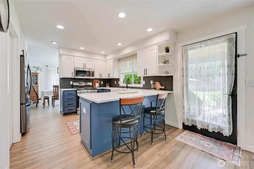 26504 33rd Avenue NE Arlington WA 98223