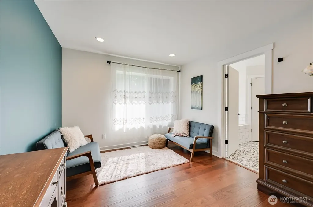 26504 33rd Avenue NE Arlington WA 98223