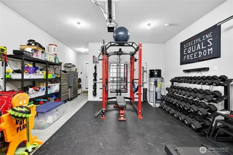 2210 SW Putnam Drive Oak Harbor WA 98277