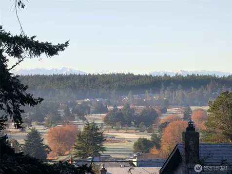 2210 SW Putnam Drive Oak Harbor WA 98277