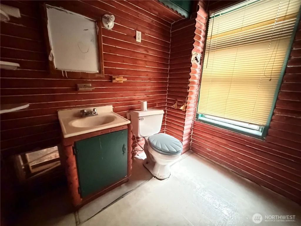 1308 Juniper Street Oroville WA 98844