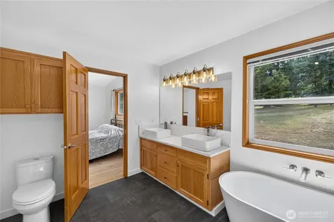 955 Doyle Lane Oak Harbor WA 98277