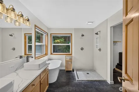 955 Doyle Lane Oak Harbor WA 98277