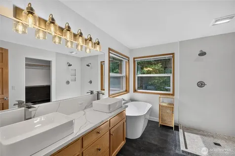 955 Doyle Lane Oak Harbor WA 98277
