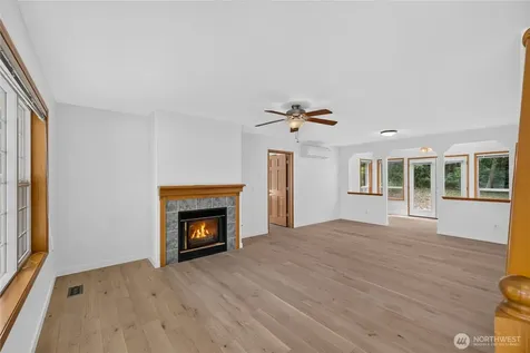 955 Doyle Lane Oak Harbor WA 98277