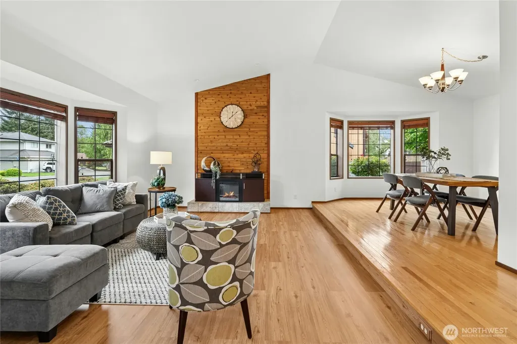 5211 103rd Street SW Mukilteo WA 98275