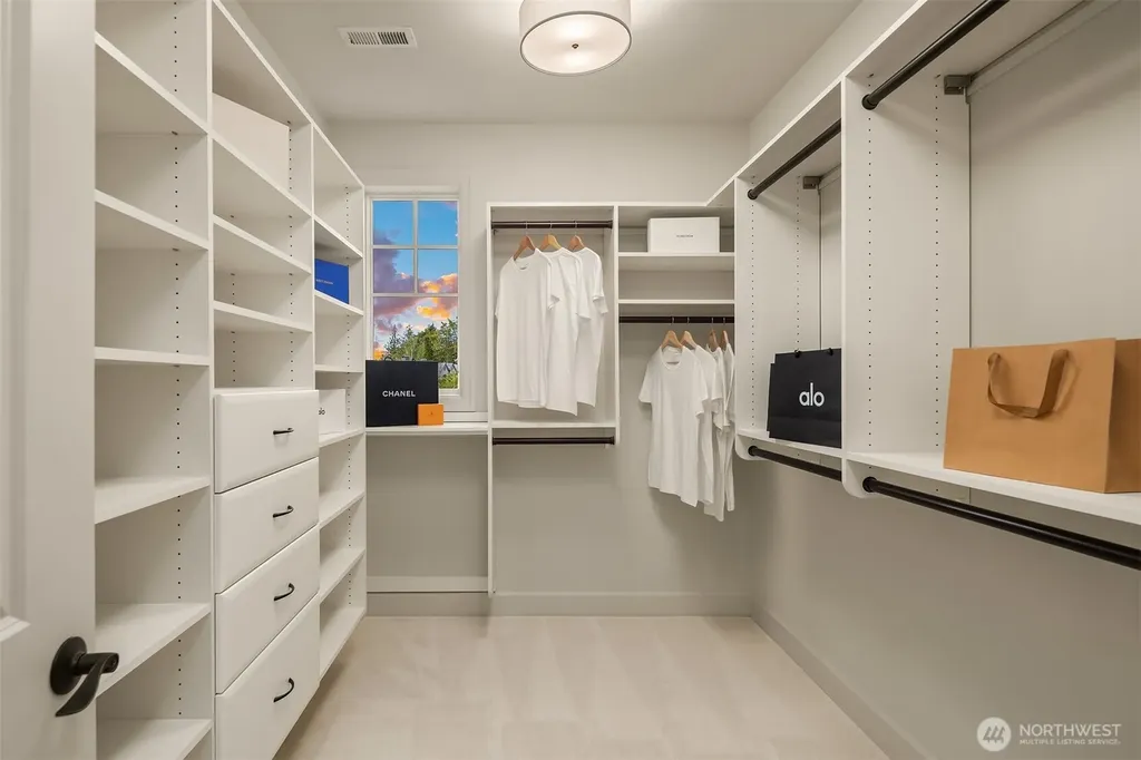 3489 NE Harrison Street Issaquah WA 98029