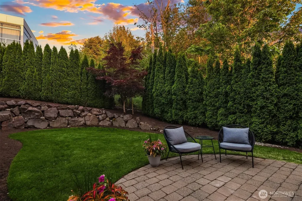 3489 NE Harrison Street Issaquah WA 98029