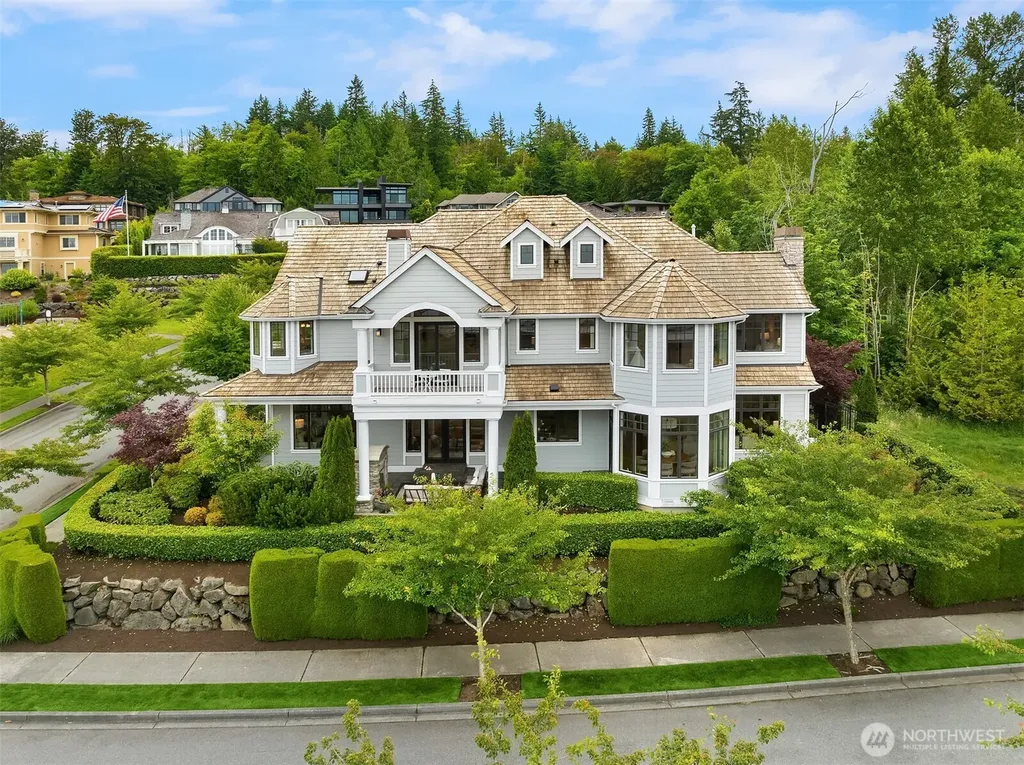 3489 NE Harrison Street Issaquah WA 98029