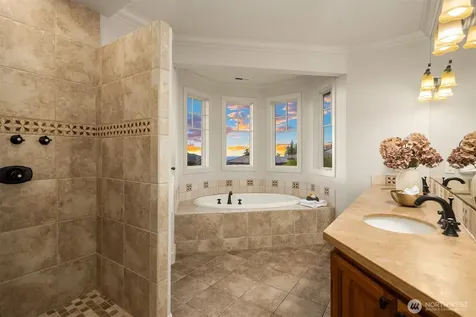 3489 NE Harrison Street Issaquah WA 98029