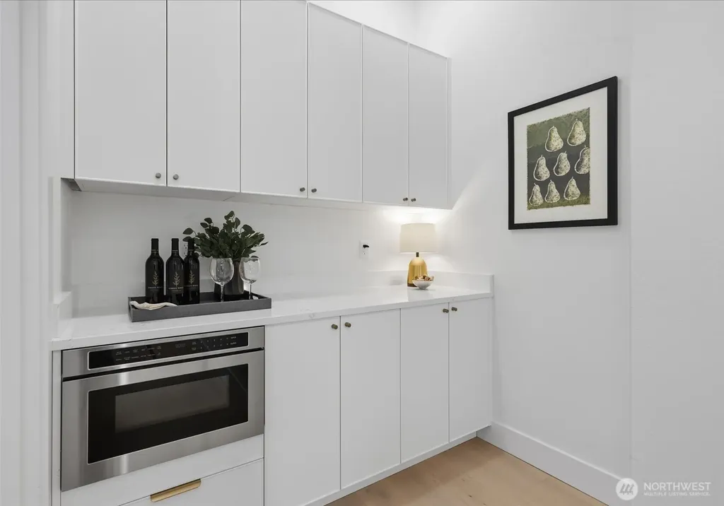 2014 Fairview Avenue E Seattle WA 98102