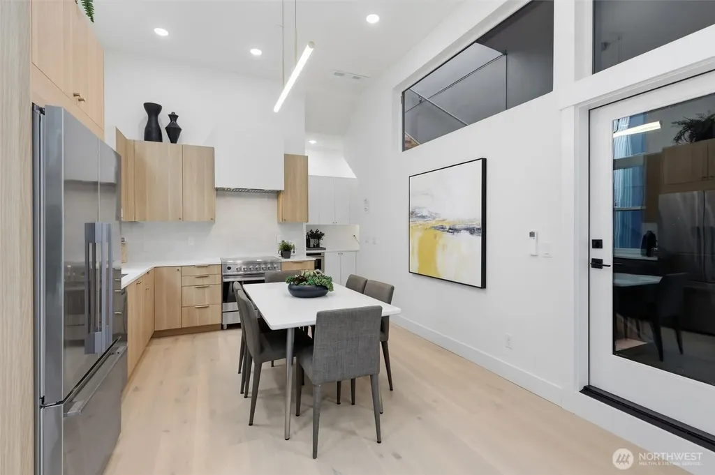 2014 Fairview Avenue E Seattle WA 98102