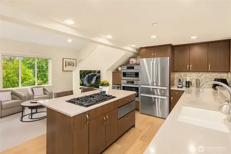 450 Wood Avenue SW Bainbridge Island WA 98110