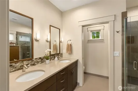 450 Wood Avenue SW Bainbridge Island WA 98110