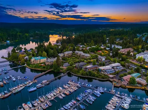 450 Wood Avenue SW Bainbridge Island WA 98110