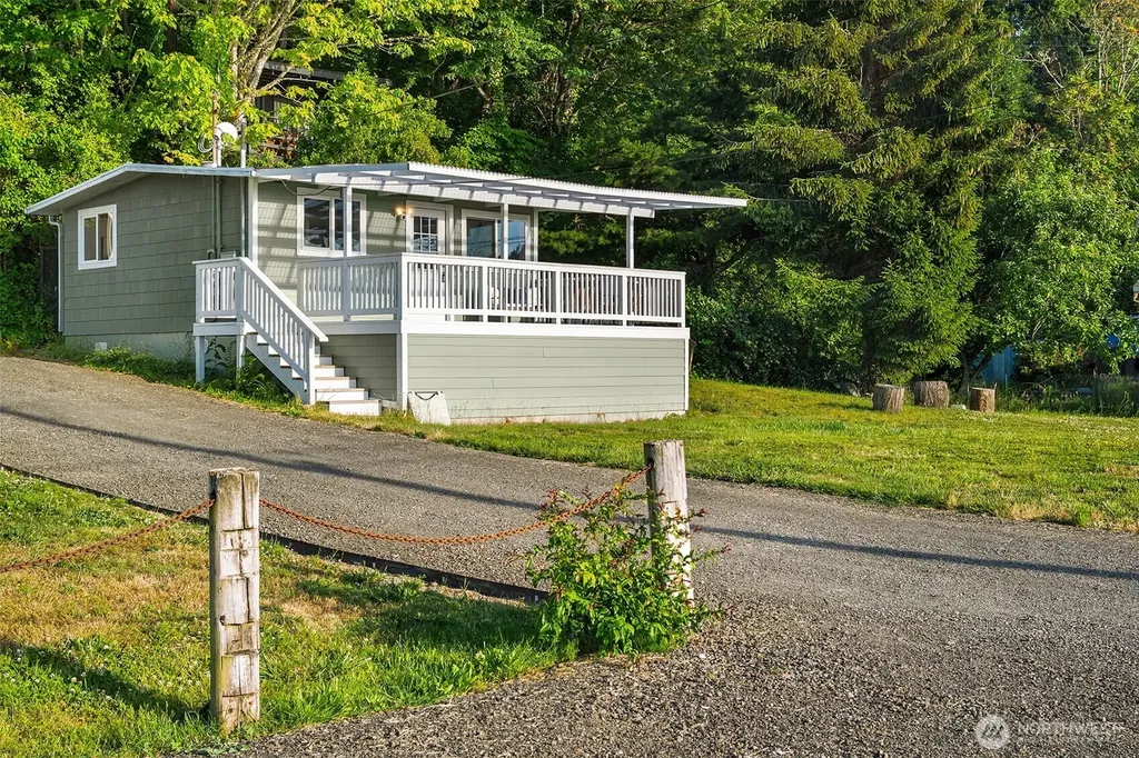 27830 Manzanita Beach Road SW Vashon WA 98070