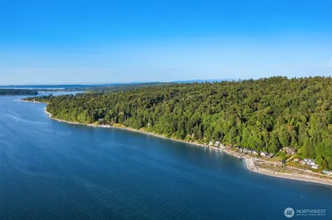 27830 Manzanita Beach Road SW Vashon WA 98070