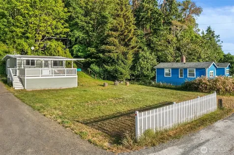 27830 Manzanita Beach Road SW Vashon WA 98070
