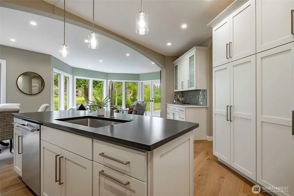 8784 Goshawk Road Blaine WA 98230