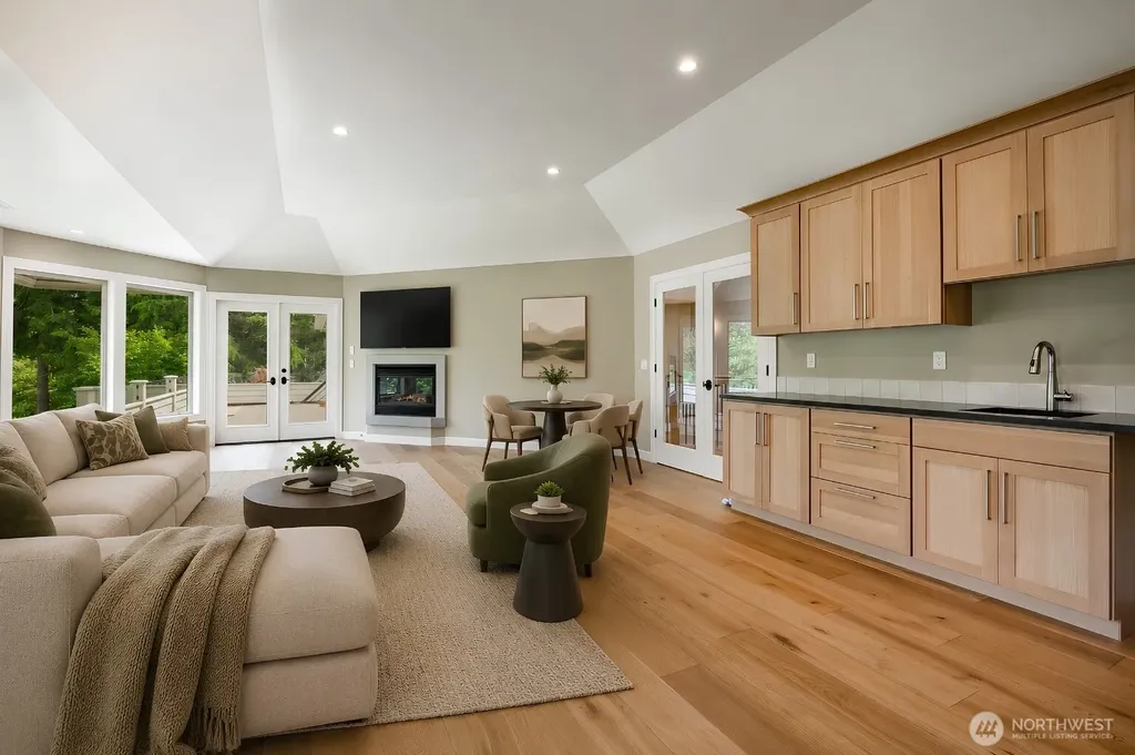 8784 Goshawk Road Blaine WA 98230