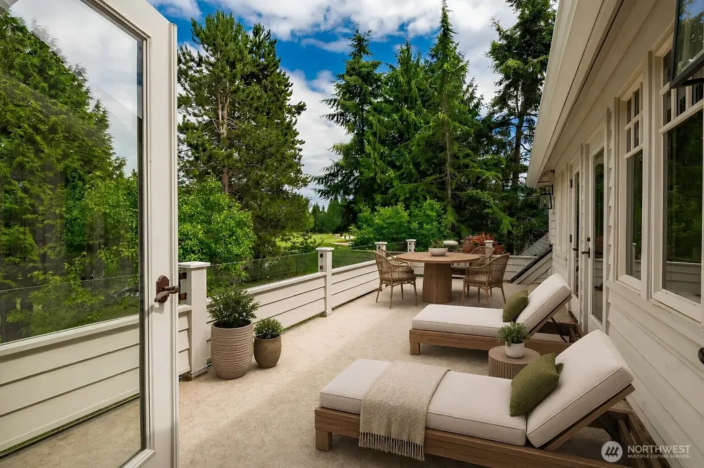 8784 Goshawk Road Blaine WA 98230