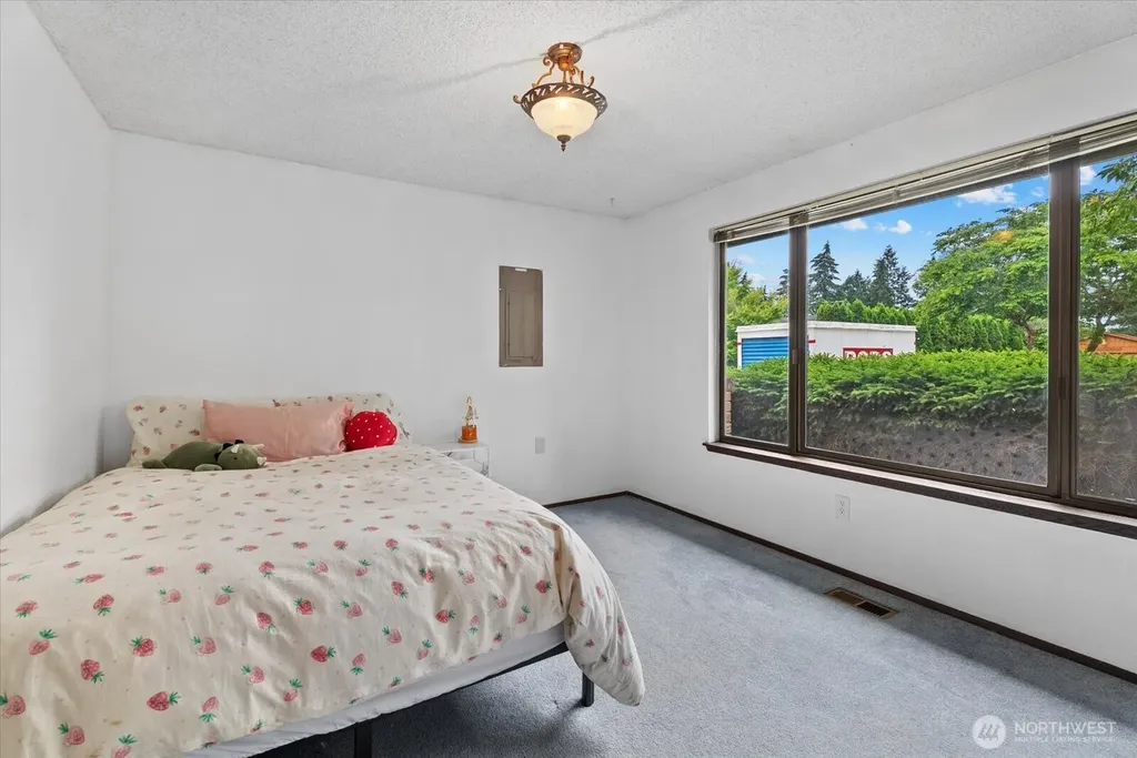 4306 Brookdale Road E Tacoma WA 98446