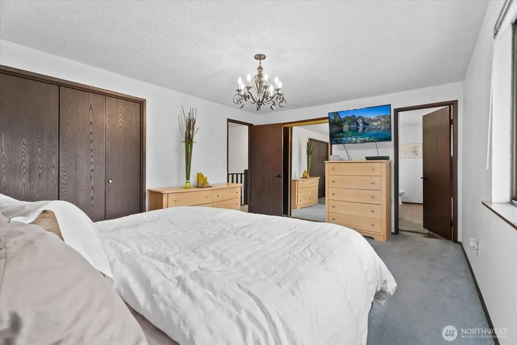 4306 Brookdale Road E Tacoma WA 98446