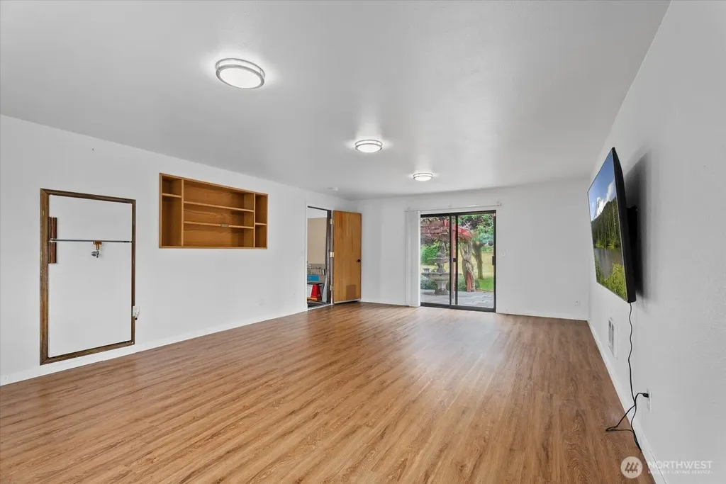 4306 Brookdale Road E Tacoma WA 98446