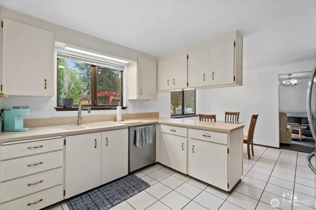 4306 Brookdale Road E Tacoma WA 98446