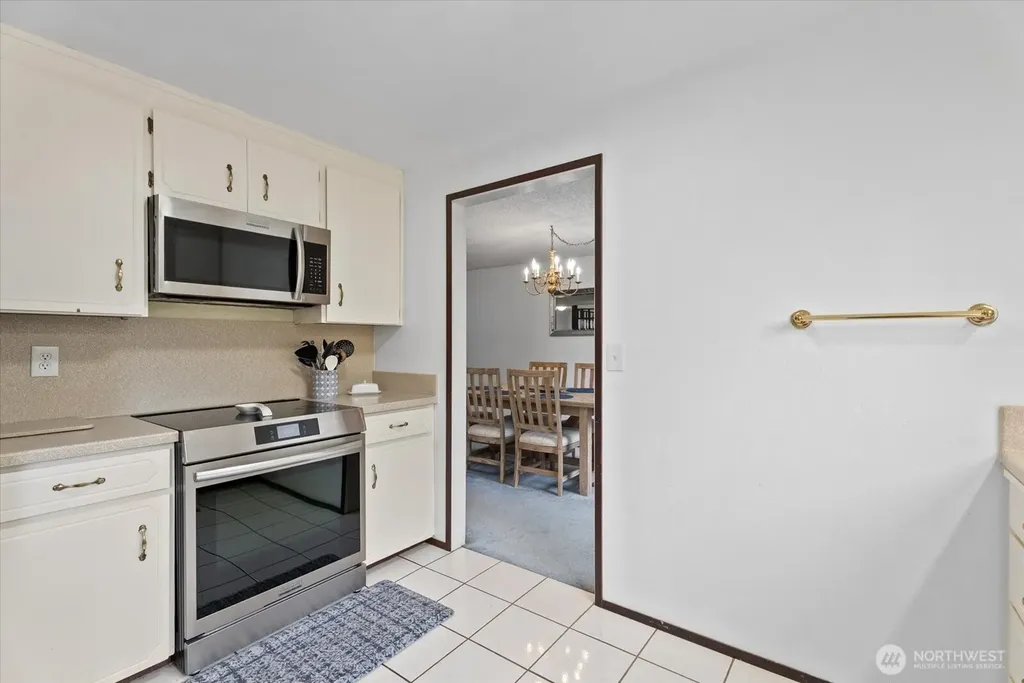 4306 Brookdale Road E Tacoma WA 98446