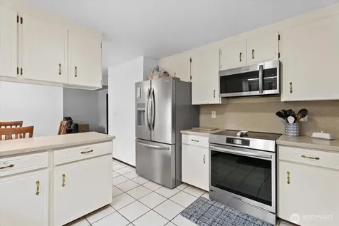 4306 Brookdale Road E Tacoma WA 98446