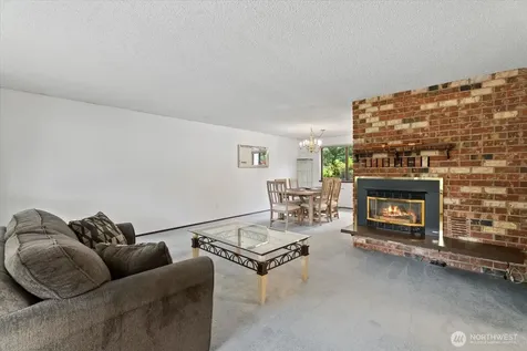 4306 Brookdale Road E Tacoma WA 98446
