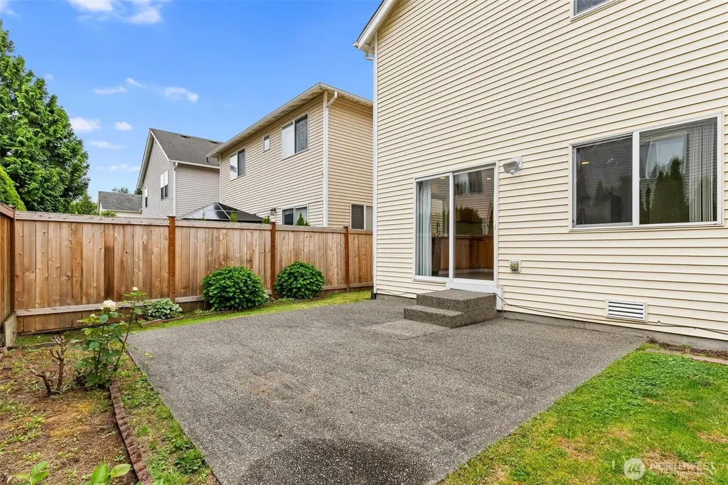 110 Ferndale Avenue SE Renton WA 98056