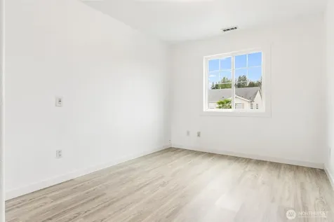 110 Ferndale Avenue SE Renton WA 98056