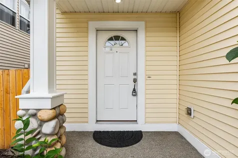 110 Ferndale Avenue SE Renton WA 98056