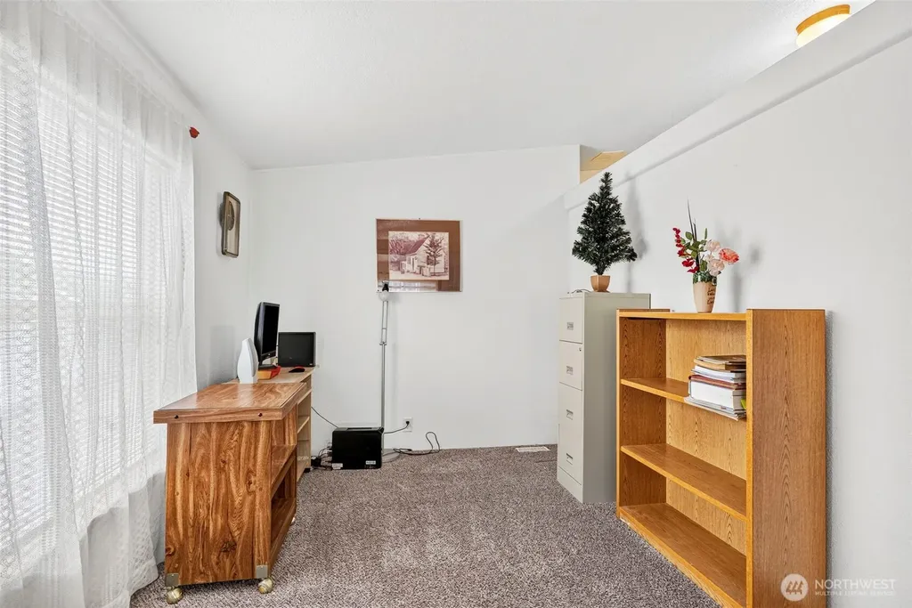 5400 Meeker Kalama WA 98625