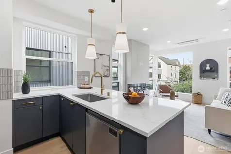 2016 Fairview Avenue E Seattle WA 98102