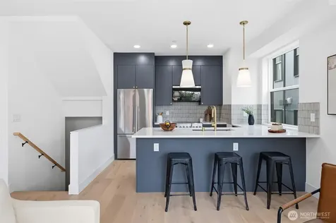 2016 Fairview Avenue E Seattle WA 98102